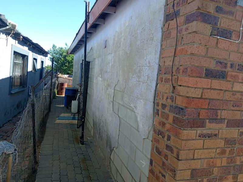3 Bedroom Property for Sale in Thabong Free State